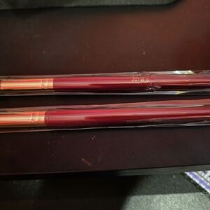 Juvia's Place Set Of 2 Eyeshadow Brushes Brand New